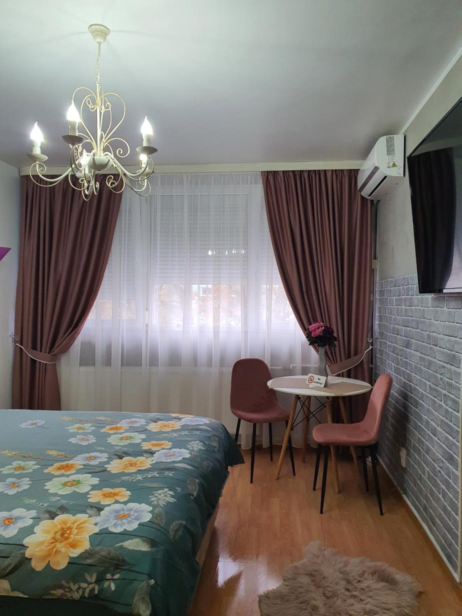 Chic Apartment- Place To Remember 加拉茨 外观 照片