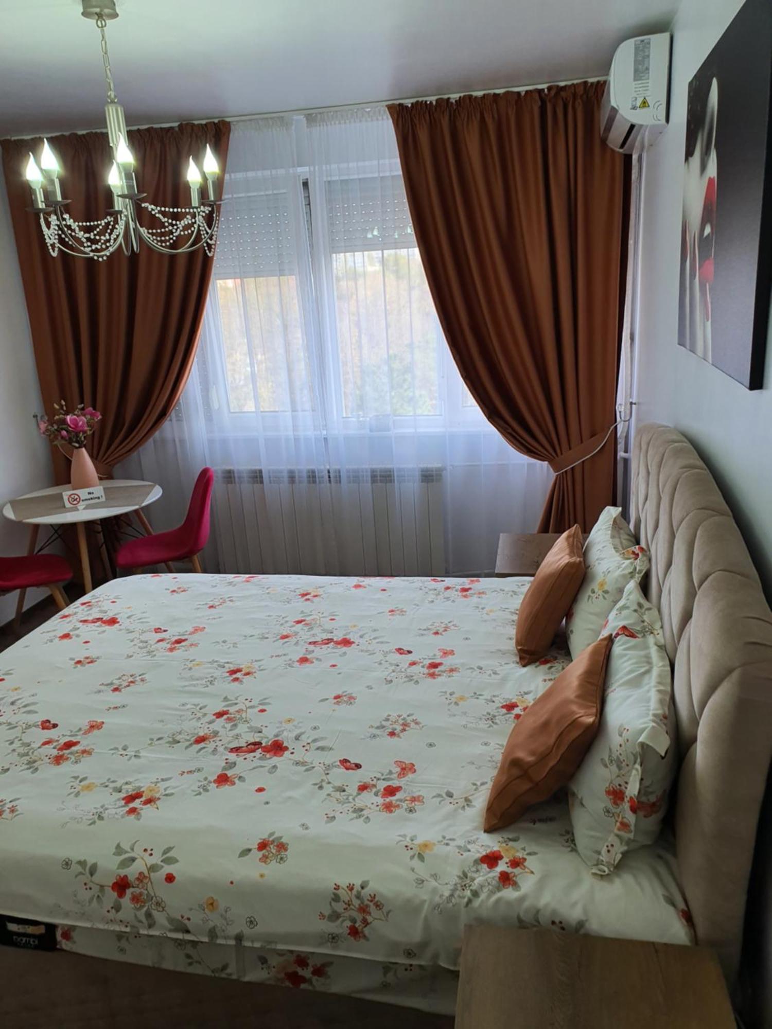 Chic Apartment- Place To Remember 加拉茨 外观 照片